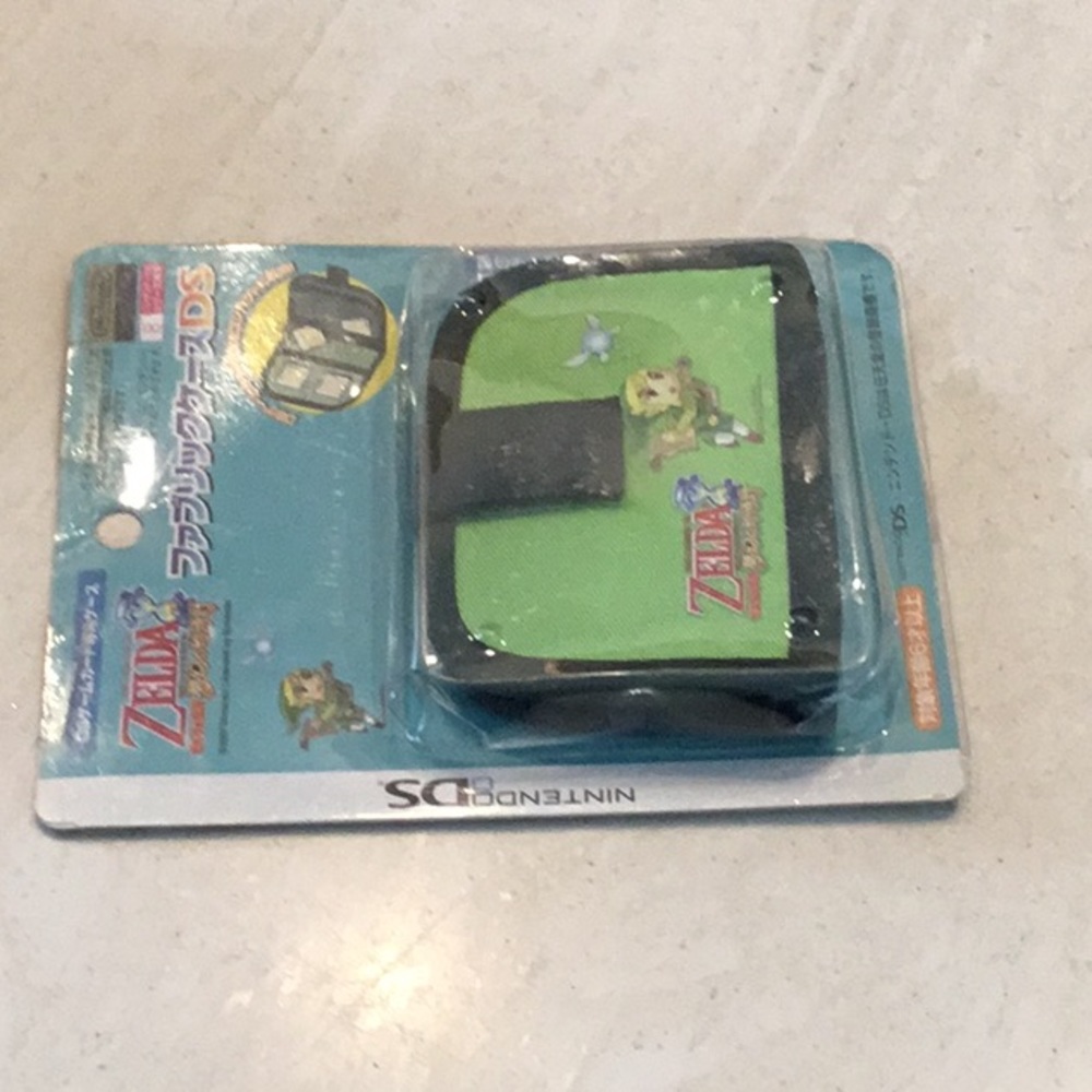The Legend Of Zelda 2007 DS Carrying Cartridge Games Case Japanese Holder 3DS - Picture 13 of 16